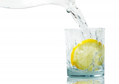 8 znakova da pijete premalo vode
